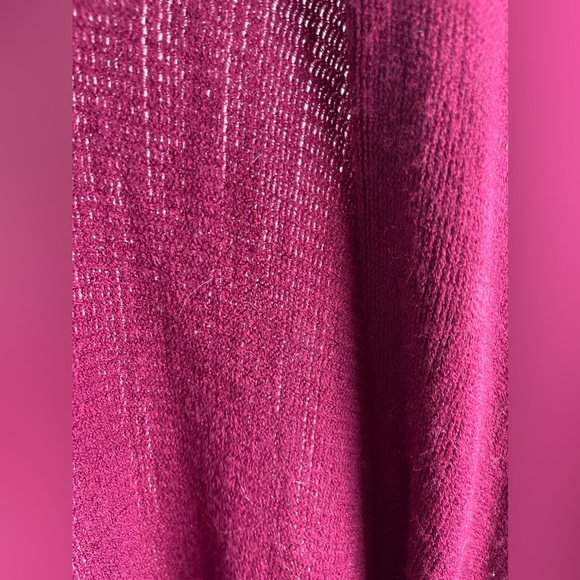 Red fringe shawl cape poncho - Picture 6 of 9